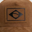 Boné Trucker Brasil Bandeira Camurça Aba Curva Masculino | VAI DAR BRASIL